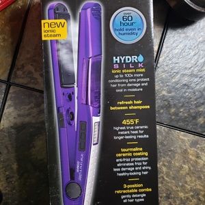 Conair hydrasilk flat Iron